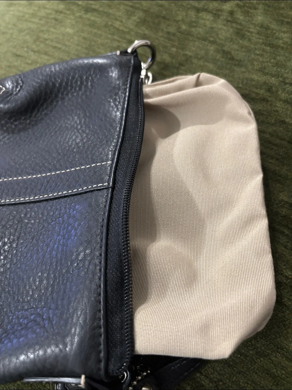 Vintage Coach black Pebbled Leather Mini Demi Pouch Baguette Bag Wristlet Y2K